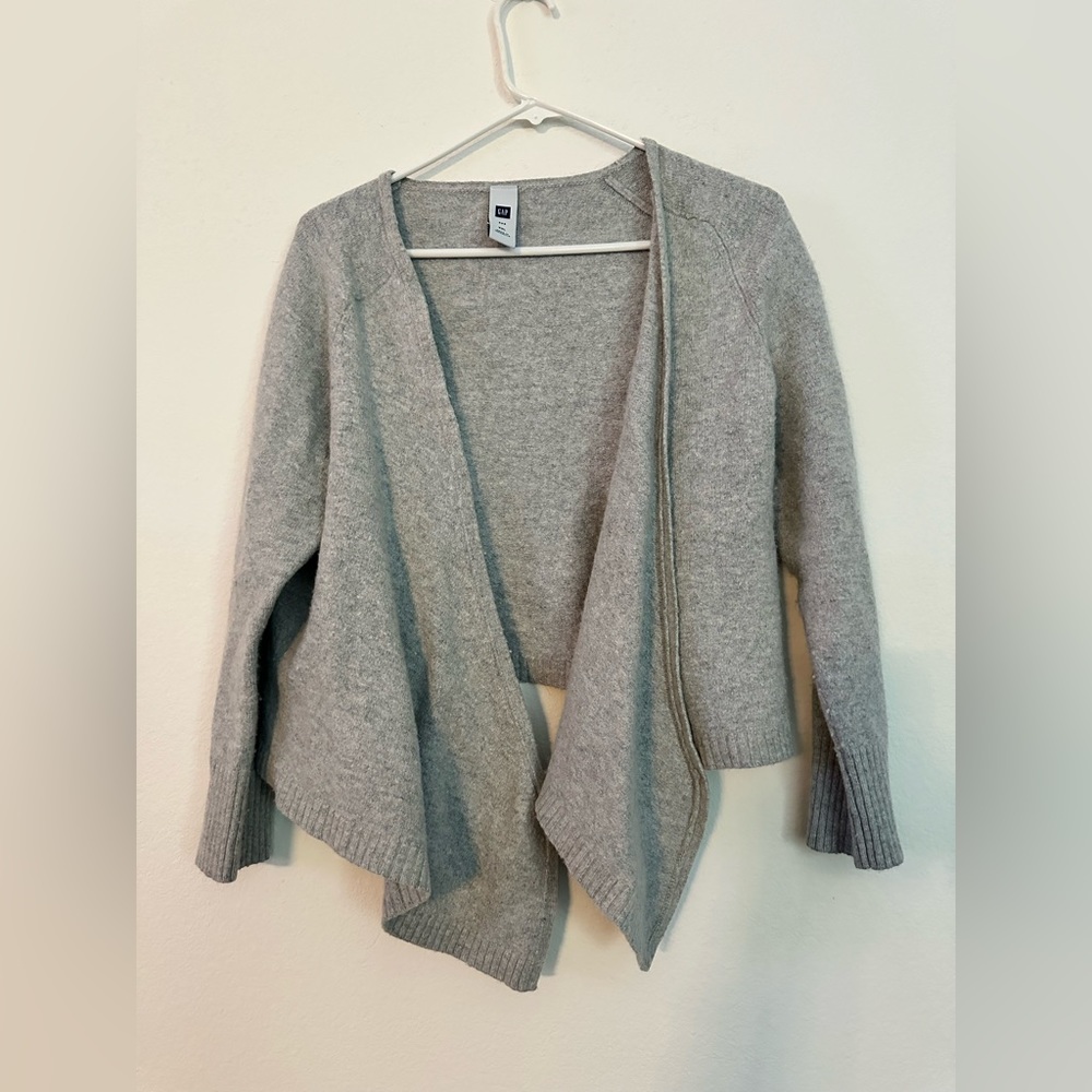 Women’s Gap Sweater